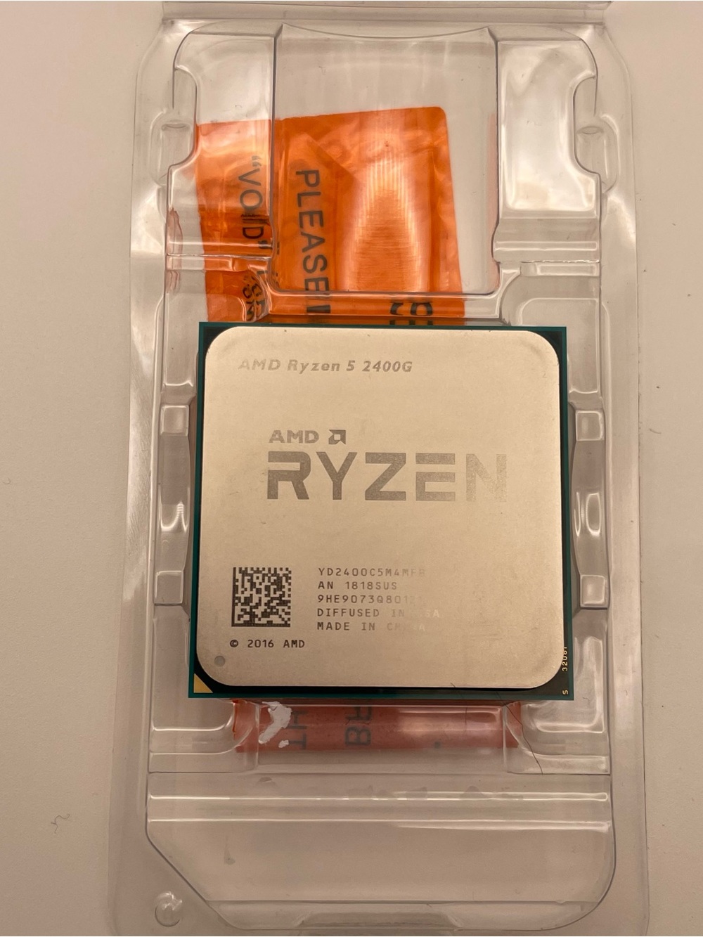 AMD Ryzen 5 2400G 3.60GHz Quad Core YD2400C5M4MFB 8 Thread AM4